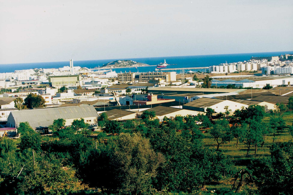 Vista de la ciutat i el port d´Eivissa des de la zona de Can Bofill. (Foto: JPS).