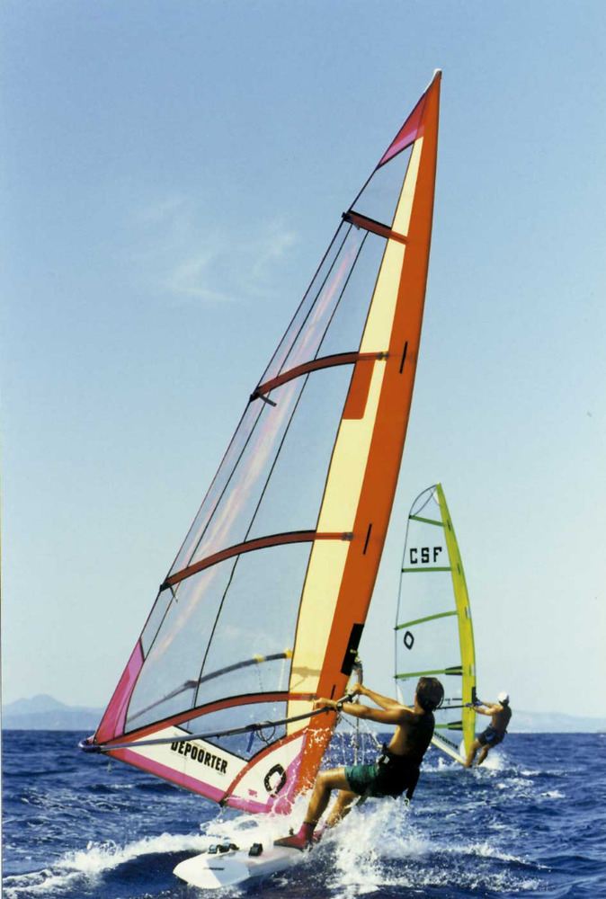 Formentera. Esports. Una imatge de windsurf. Foto: cortesia d´Àlex Buchau.