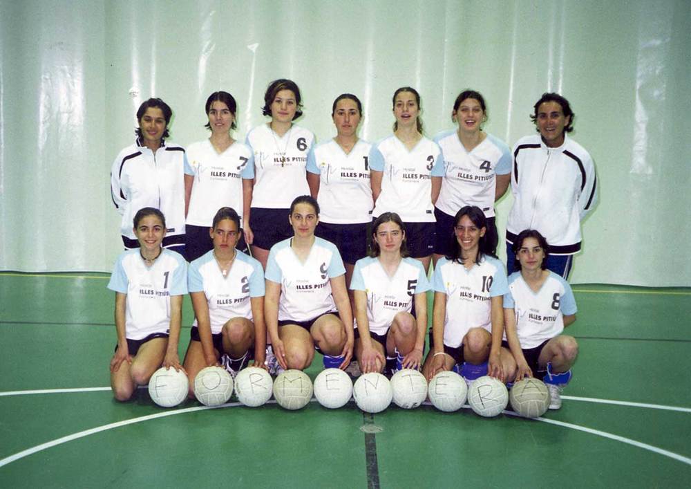 Formentera. Esports. L´equip del Club Voleibol Formentera.