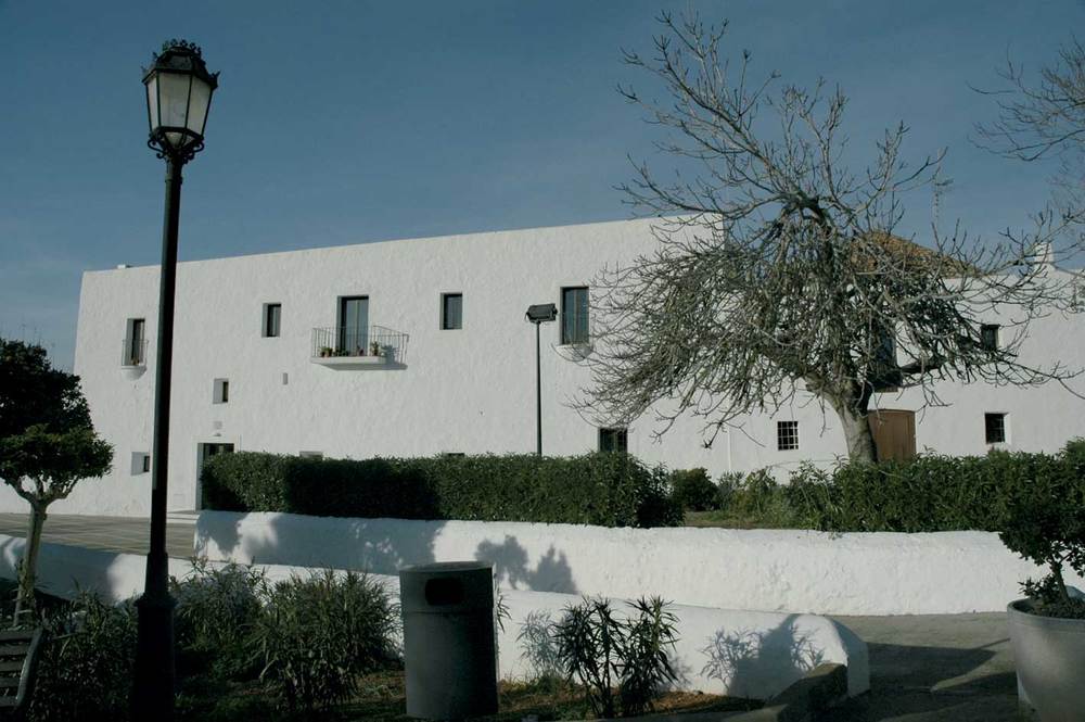 Sant Carles de Peralta. La casa rectoral de la parròquia de Sant Carles. Foto: Chus Adamuz.