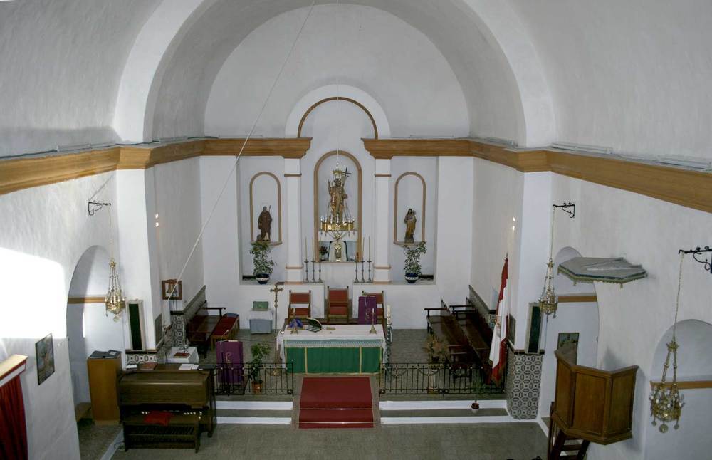 Sant Joan de Labritja. Altar del temple parroquial, presidit per la imatge de sant Joan Baptista. Foto: EEiF.