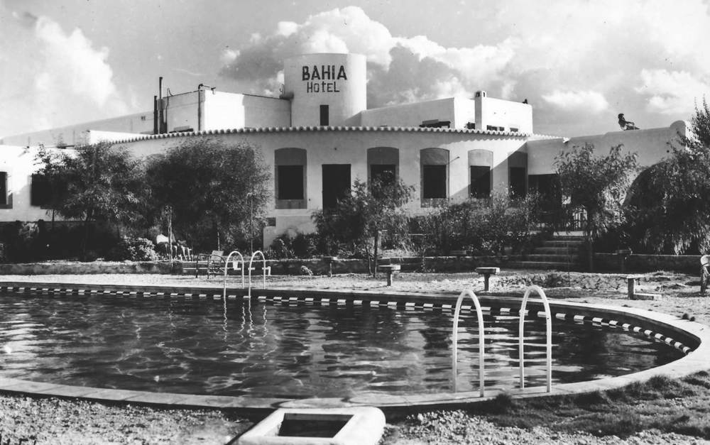 L´Hotel Bahia, a Sant Antoni. Foto: Viñets / Arxiu Històric Municipal d´Eivissa.