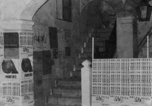 Escala d´accés a la galeria El Corsario pel carrer de Ponent.