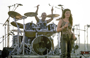 El grup musical Endorphins durant una actuació. Foto: Vicent Marí / <em>Diario de Ibiza</em>.