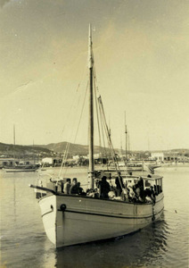 Formentera. Esports. Desplaçament de la SE Formentera l´any 1950 amb el vaixell <em>Ciutat de Formentera</em>. Foto: col·lecció JeMF.