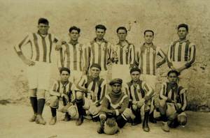 Formentera. Esports. Selecció de futbol de Formentera devers 1930. Foto: col·lecció JeMF.