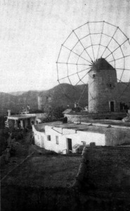 Es Puig des Molins. Molí amb les antenes encara preparades per moldre.