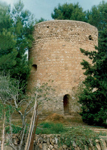 La torre de defensa de can Sergent de sa Torre, al poble de Jesús. Foto: Joan Josep Serra Rodríguez.