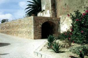 Entrada superior des Soto Fosc. Foto: extret de <em>Breve historia y guía de las murallas de Ibiza</em>.
