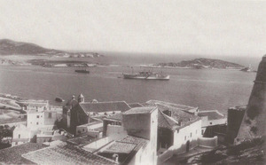 Illa d´en Valarino era el nom que es donava a l´illa Grossa (a la dreta de la imatge). Foto: extret d´<em>Eivissa-Ibiza</em>.